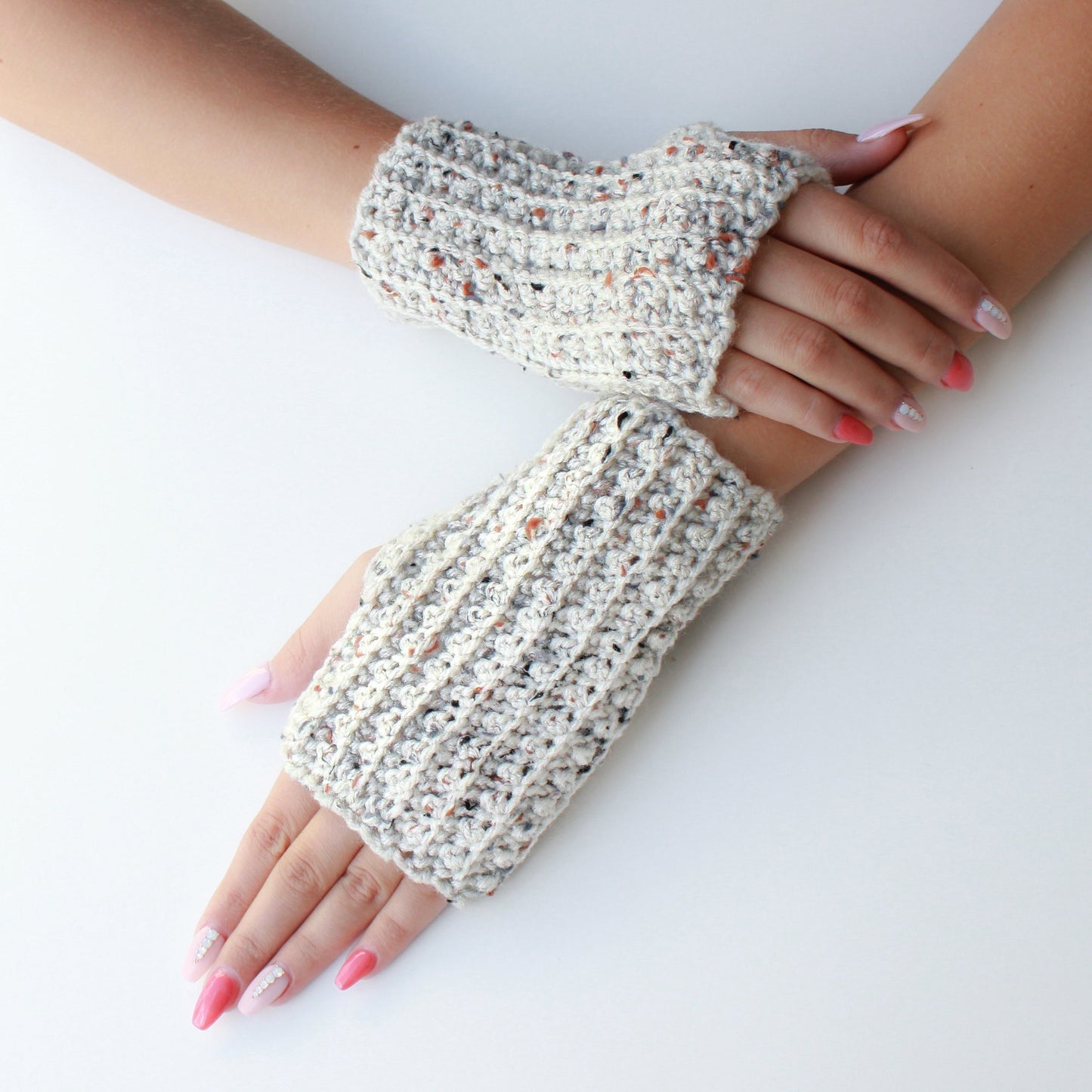 LAYLA Fingerless Gloves crochet pattern