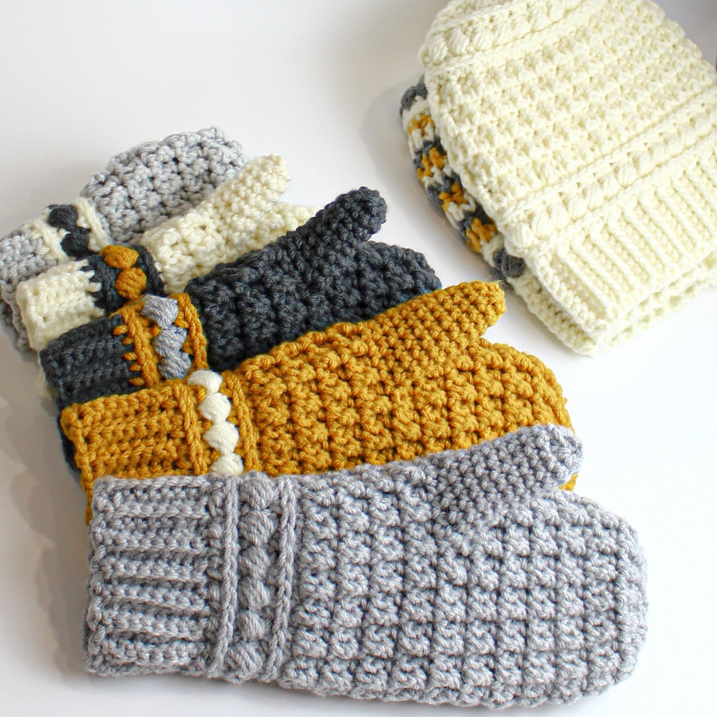 Crochet pattern- MAYA -5 sizes Crochet mittens pattern- crochet mitten pattern-Toddler crochet mittens- Child crochet Mitten- Women mittens image 6
